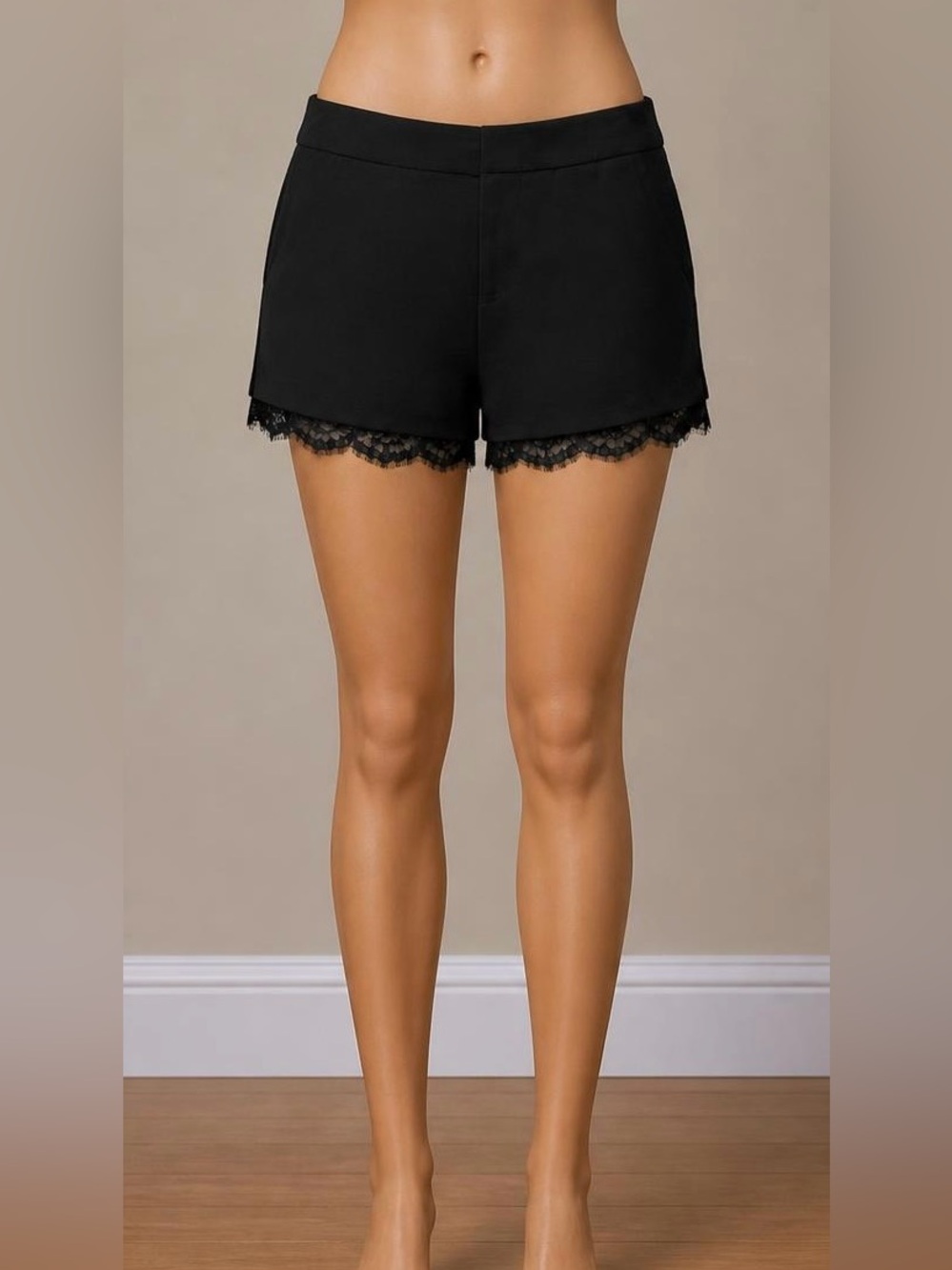 Forever 21 Black Tailored Lace Trim Mid / High Rise Dress Shorts Small